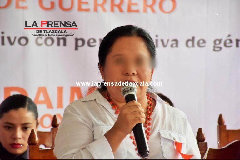 Atentan contra la alcaldesa de Ayotoxco, Puebla en tramo carretero de Tlaxcala; chofer resultó balead0