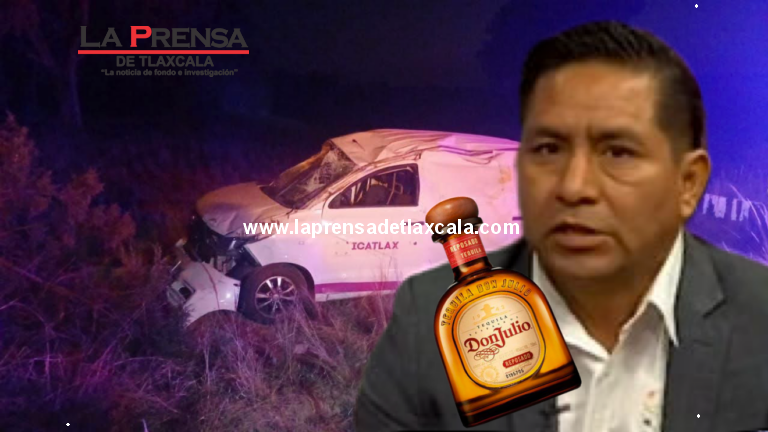 Empleados del ICATLAX chocan vehículo oficial en presunto estado de ebriedad