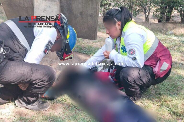 Atención oportuna de policías municipales y protección civil de la capital salvaguarda a joven en parque Tlahuicole.