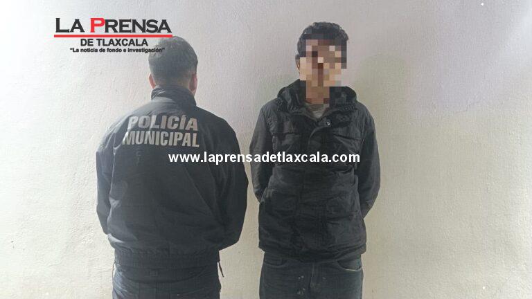 Aseguran a hombre con arma hechiza en Totolac