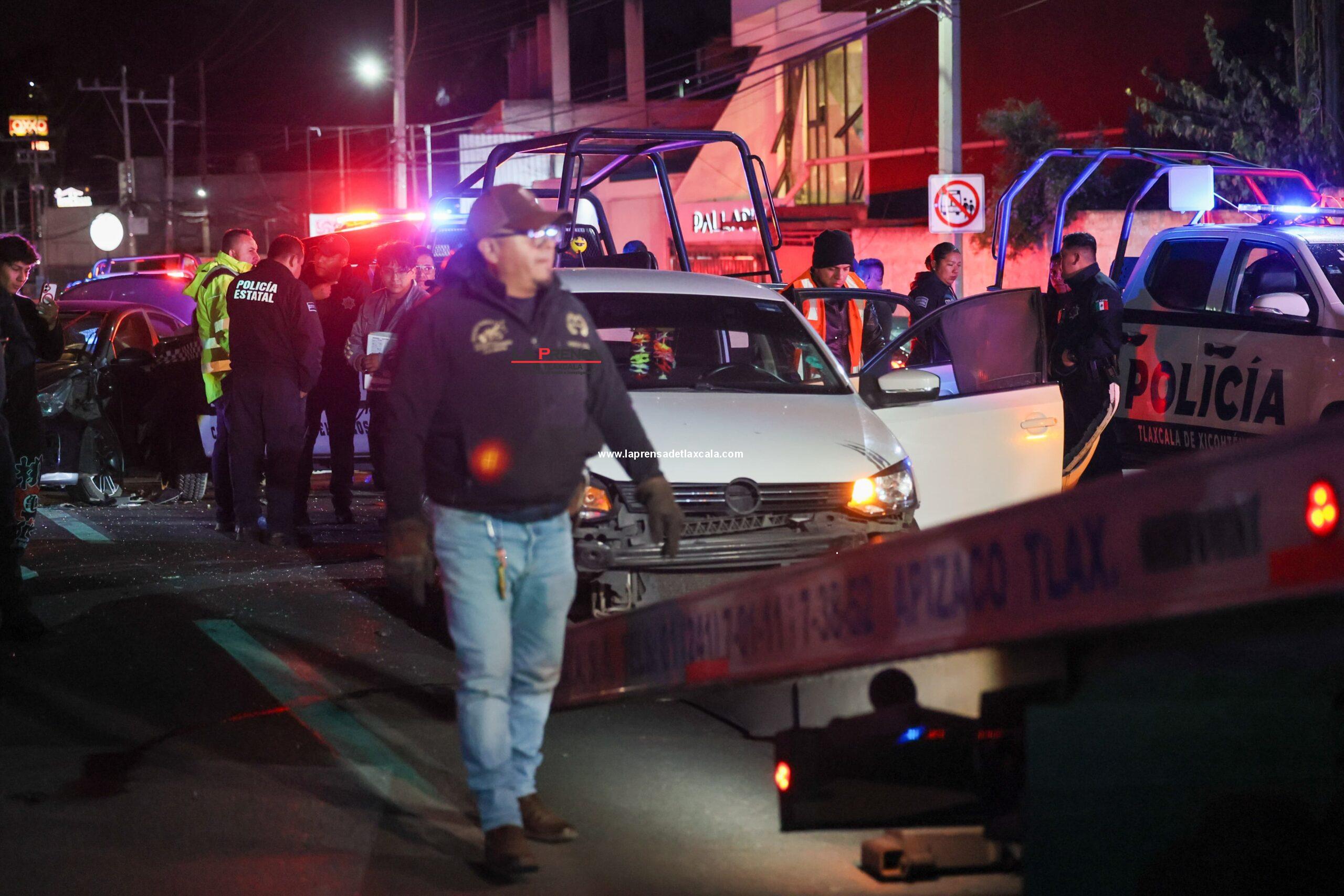 Choca patrulla de la policía estatal en el entronque a Ocotlán cuando acudía a reporte de hombres armados.