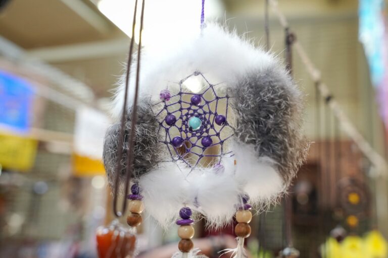 Crea tu propio cazador de sueños con Iztac Cuautli, el material es gratuito.